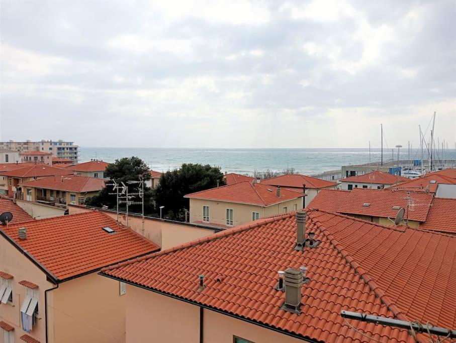 Appartamento A 50 Mt Dal Mare Rosignano Solvay Dış mekan fotoğraf